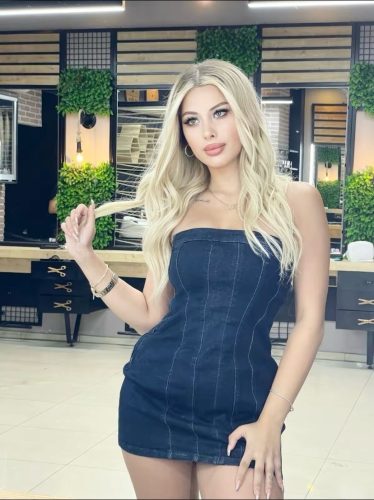Esenler Escort Bayan Yonca İle Ateşli Bir Gece